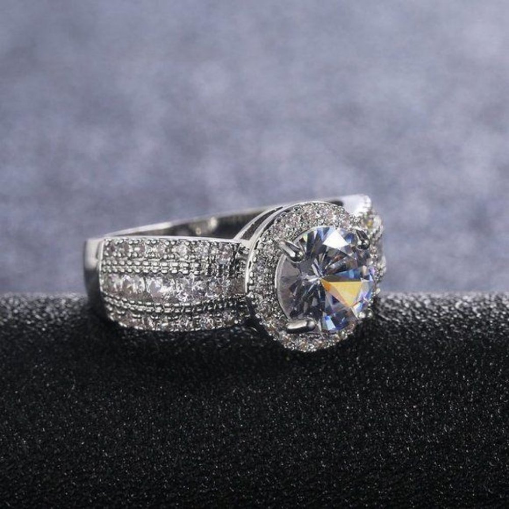 NEW 925 Sterling Silver Round Diamond Halo Ring - Picture 7 of 7